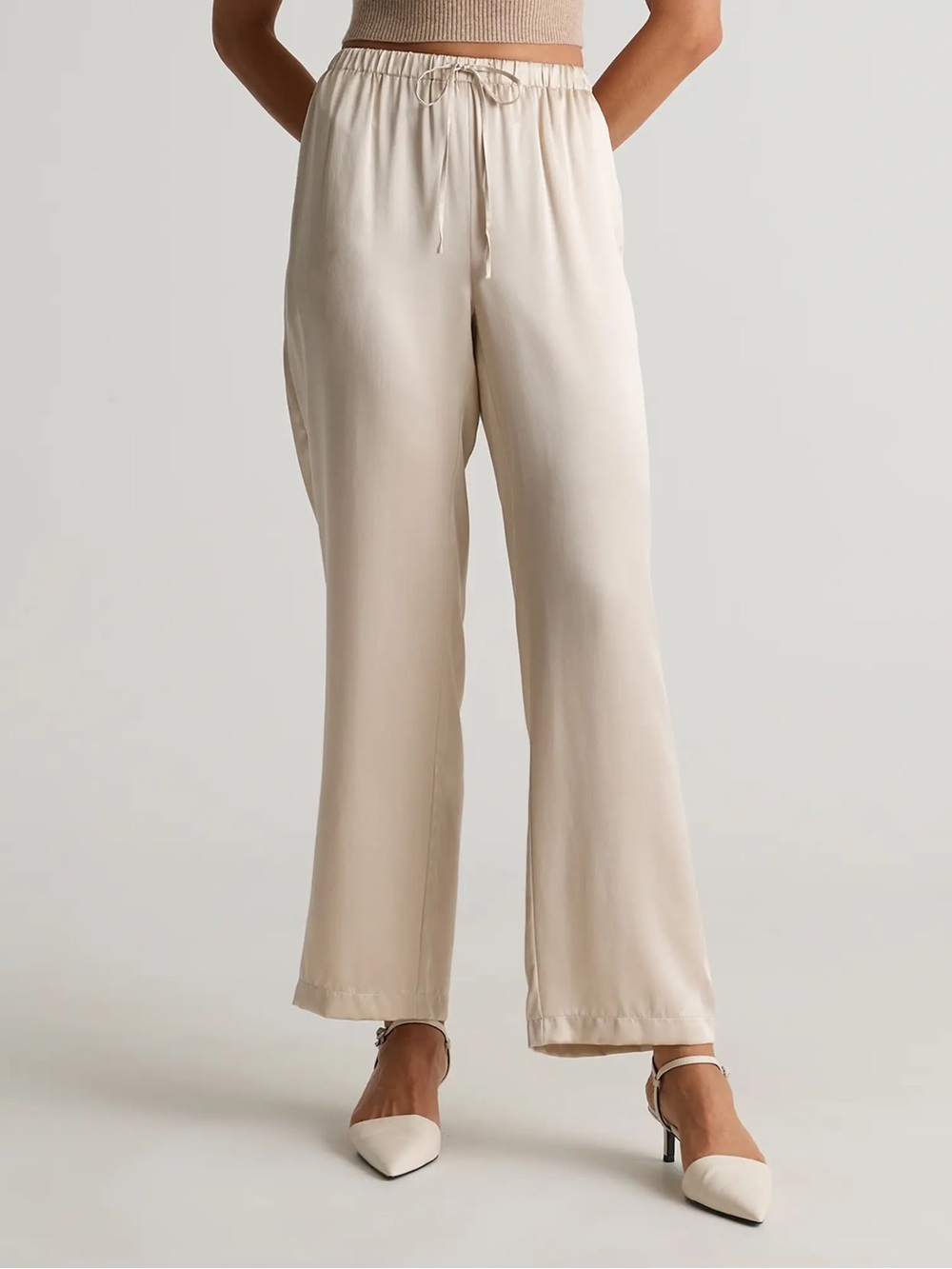 QUINCE 100% WASHABLE SILK DRAWSTRING WIDE LEG PANTS IN CHAMPAGNE - Picture 6 of 12